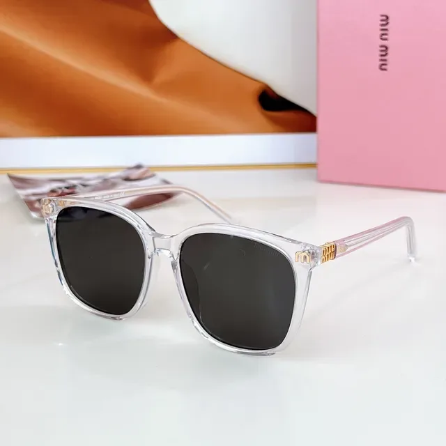 Pink White and Black Acetate Gradient Lens Sunglasses 4