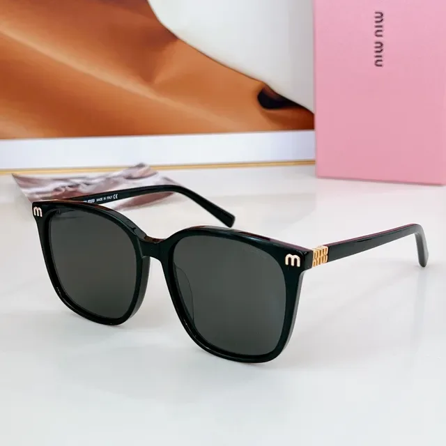 Pink White and Black Acetate Gradient Lens Sunglasses 7