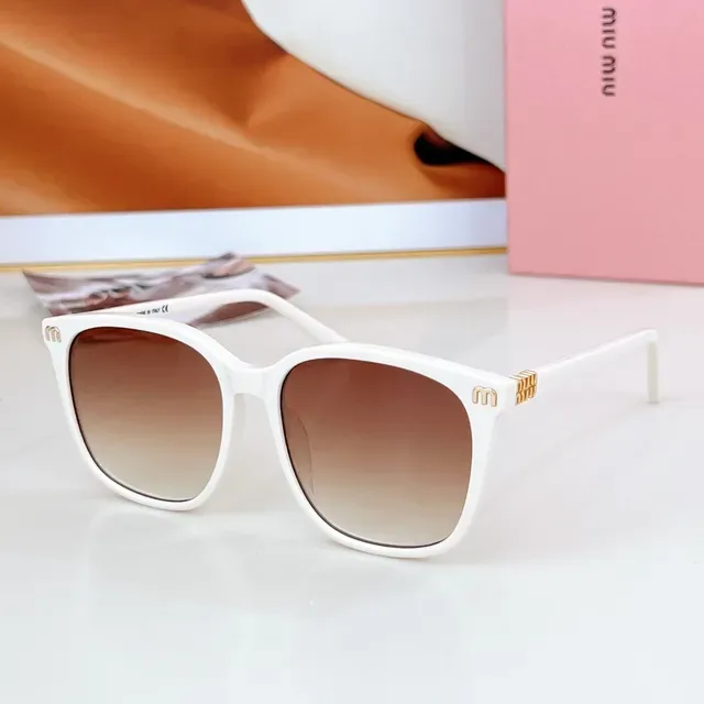 Pink White and Black Acetate Gradient Lens Sunglasses 8