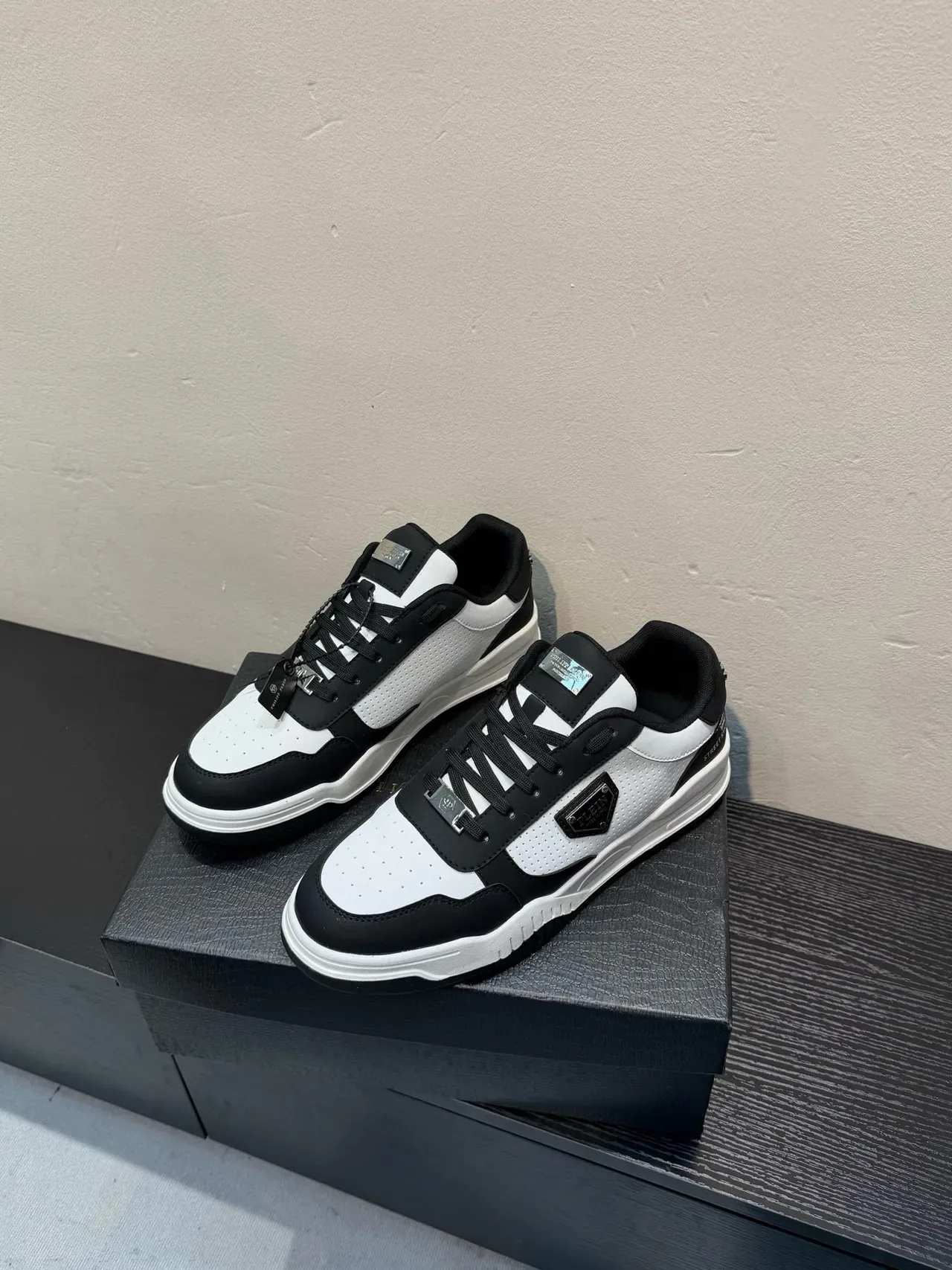 PLEIN Street King White and Black Lifestyle Sneakers 3