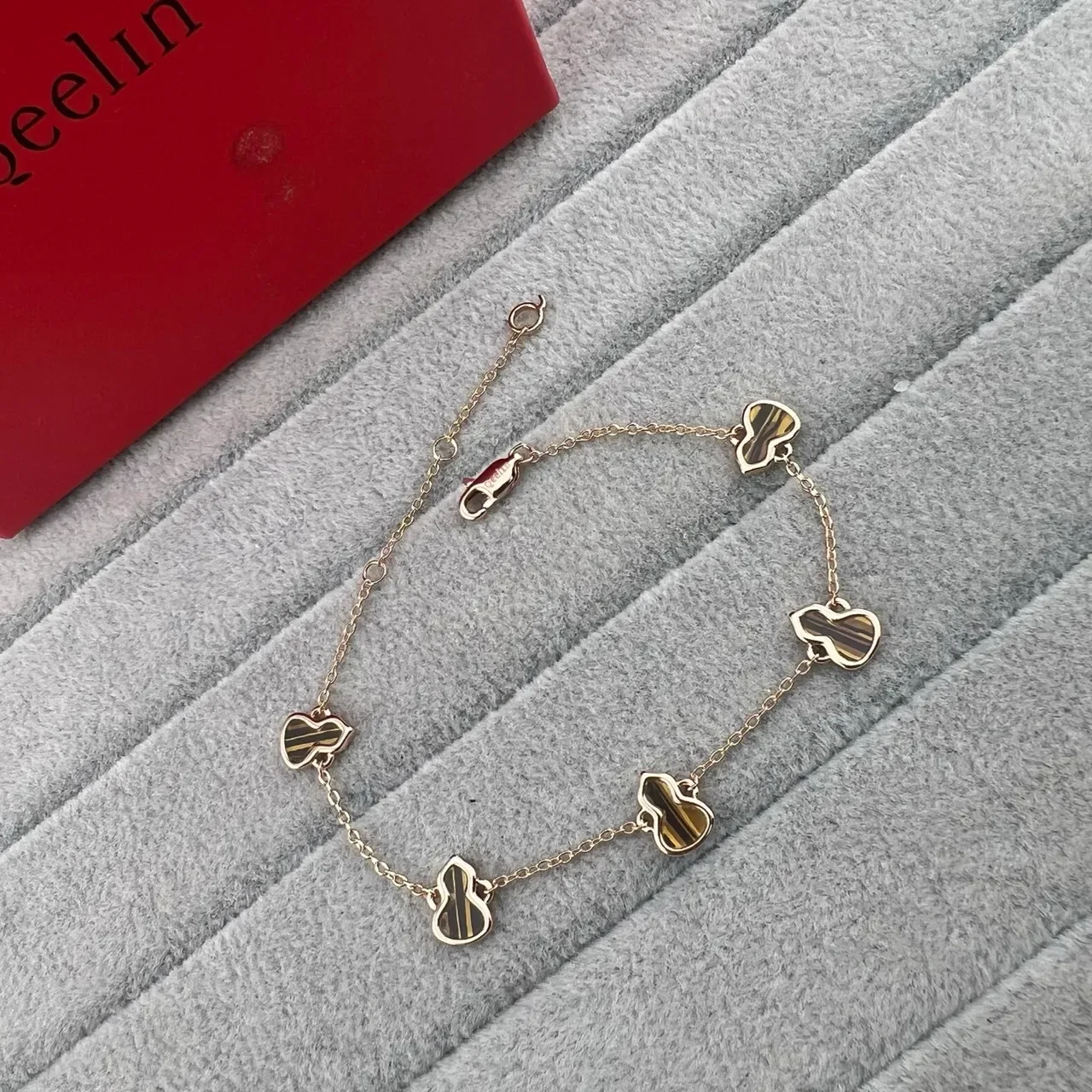 Qeelin Wulu Enamel Gourd Charm Gold-Tone Bracelets 4