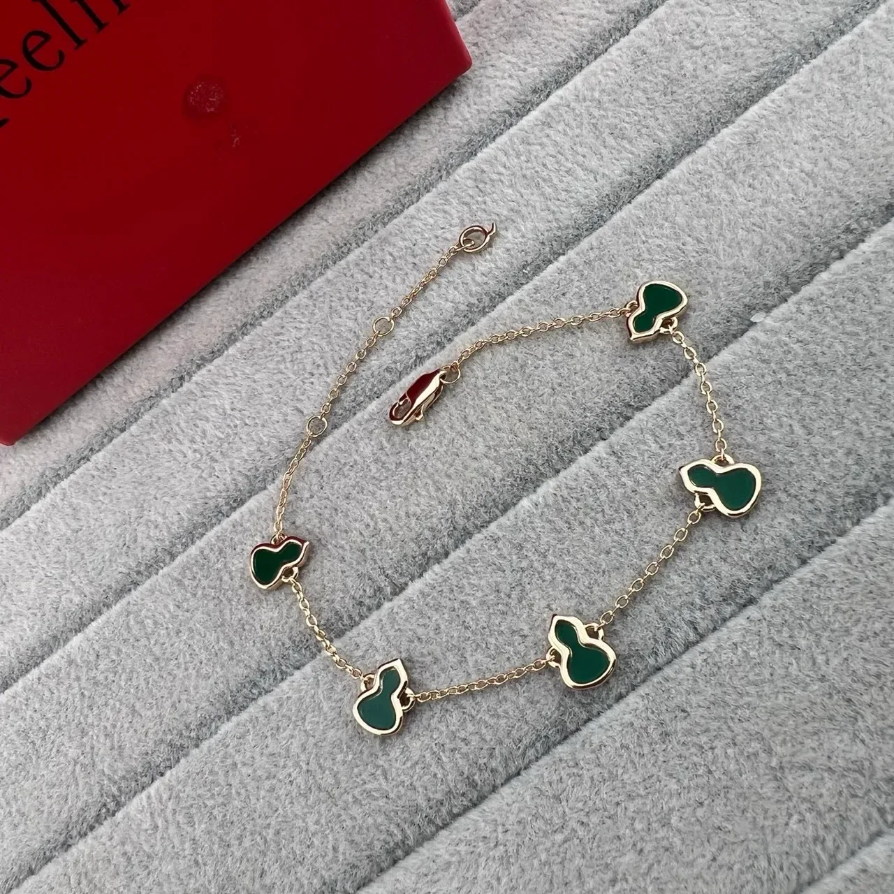 Qeelin Wulu Enamel Gourd Charm Gold-Tone Bracelets 7