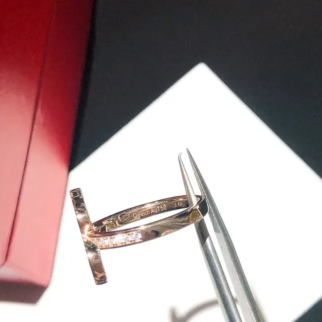 Qeelin Wulu Bague mère-de-perle et diamants pavé 5