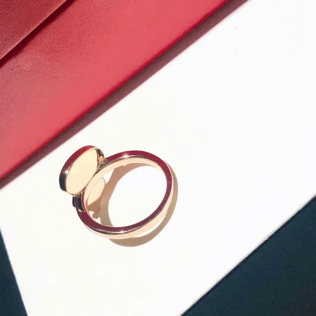 Qeelin Wulu Bague mère-de-perle et diamants pavé 6