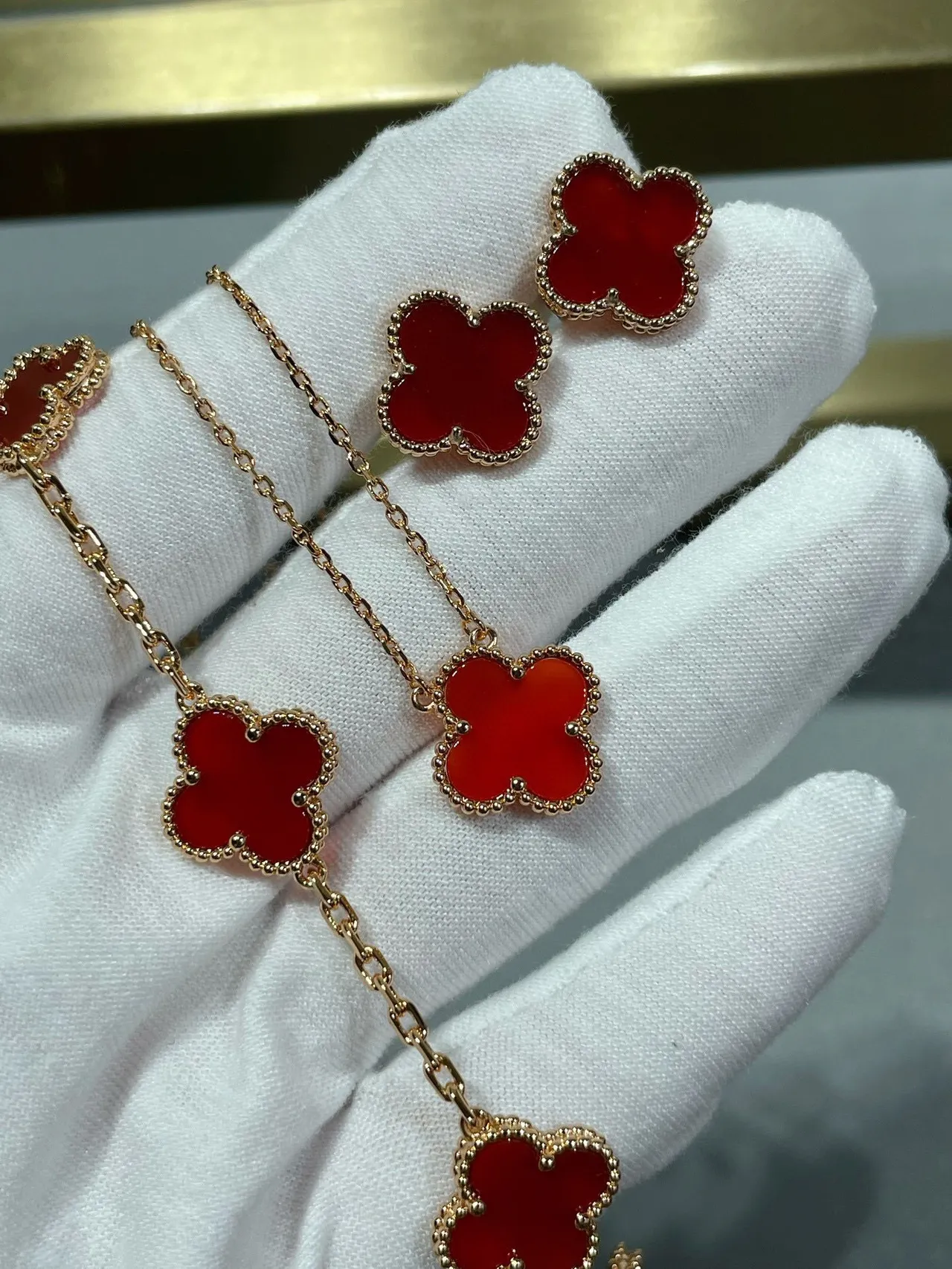 Red Gold Chain Enamel Heart Pendant Necklace 4