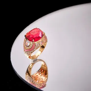 Red Pink Faceted Central Gem Enamel Detailing Ring