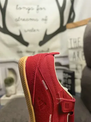 Red White Laceless Dual Hook-and-Loop Straps Sneakers 3