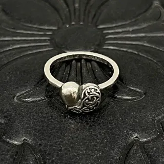 Silver Black Heart-Shaped Ring