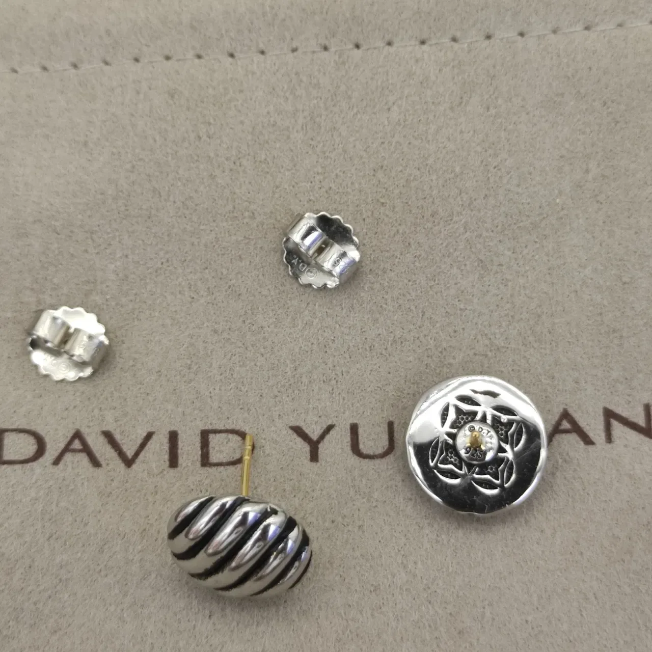 Silver Black Ribbed Spherical Metallic Jewelry 8