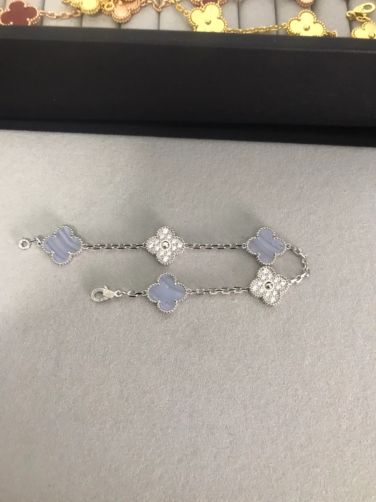 Silver Blue Five Clover-Shaped Motifs Alternating Pavé And Agate Inlay Bracelet 8