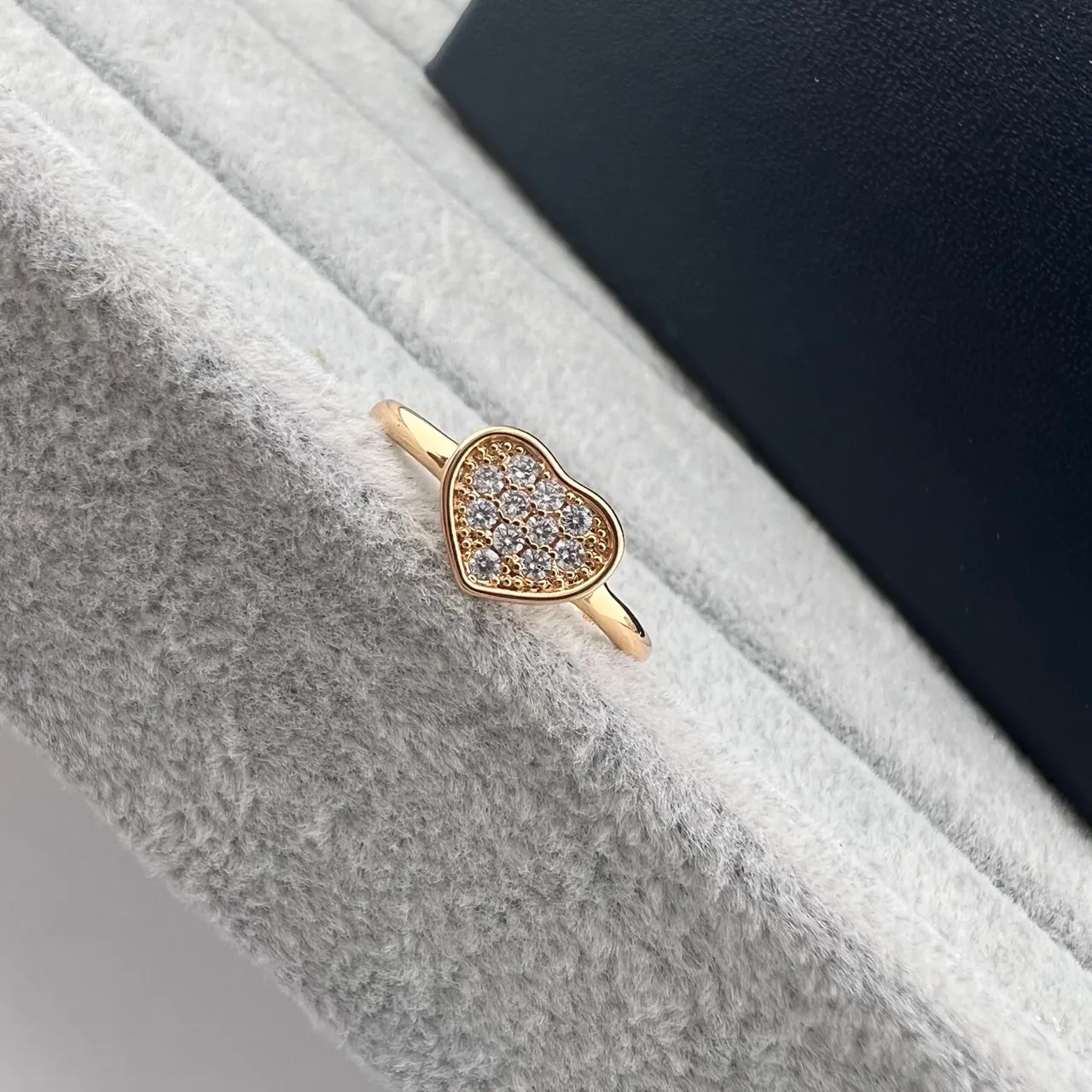 Silver Gold Heart-Shaped Pavé-Set Ring 3
