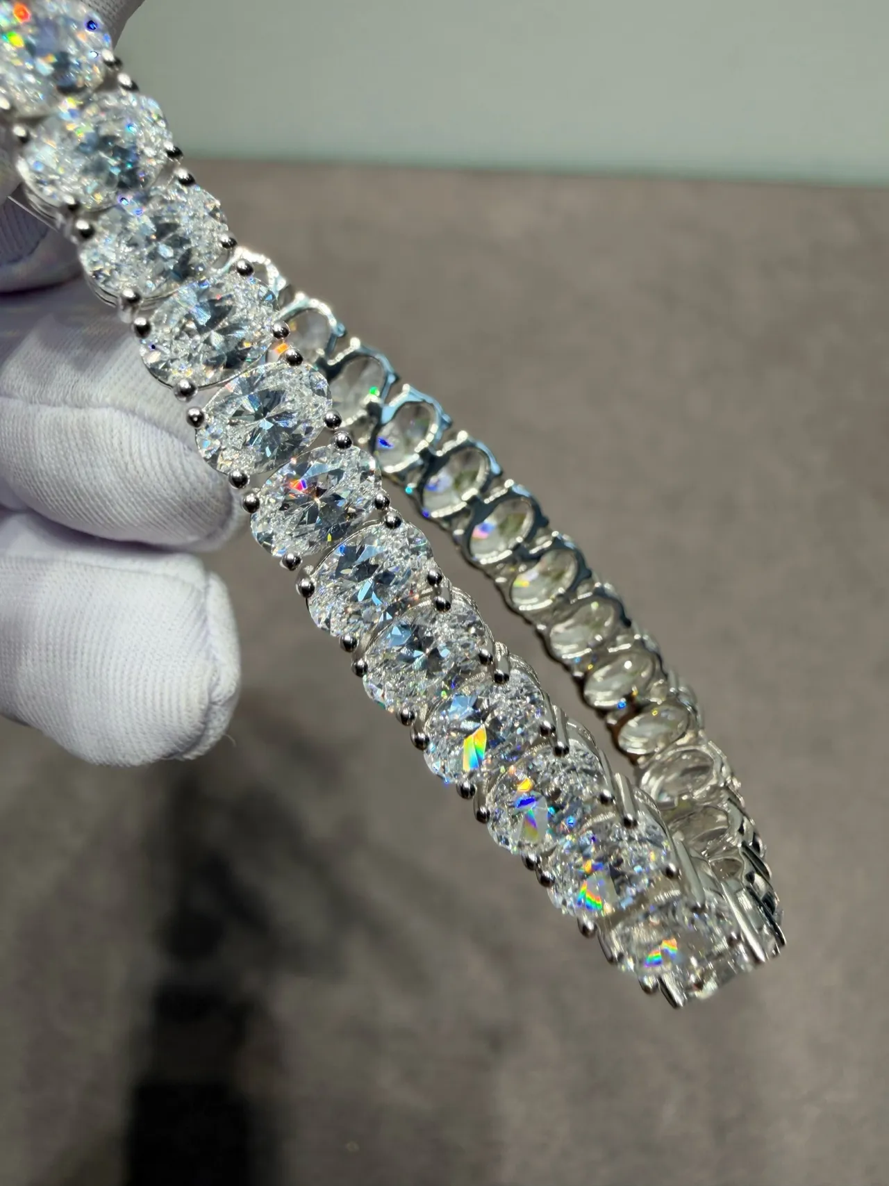 Silver Oval-Cut Stones Prong-Set Bracelet 3