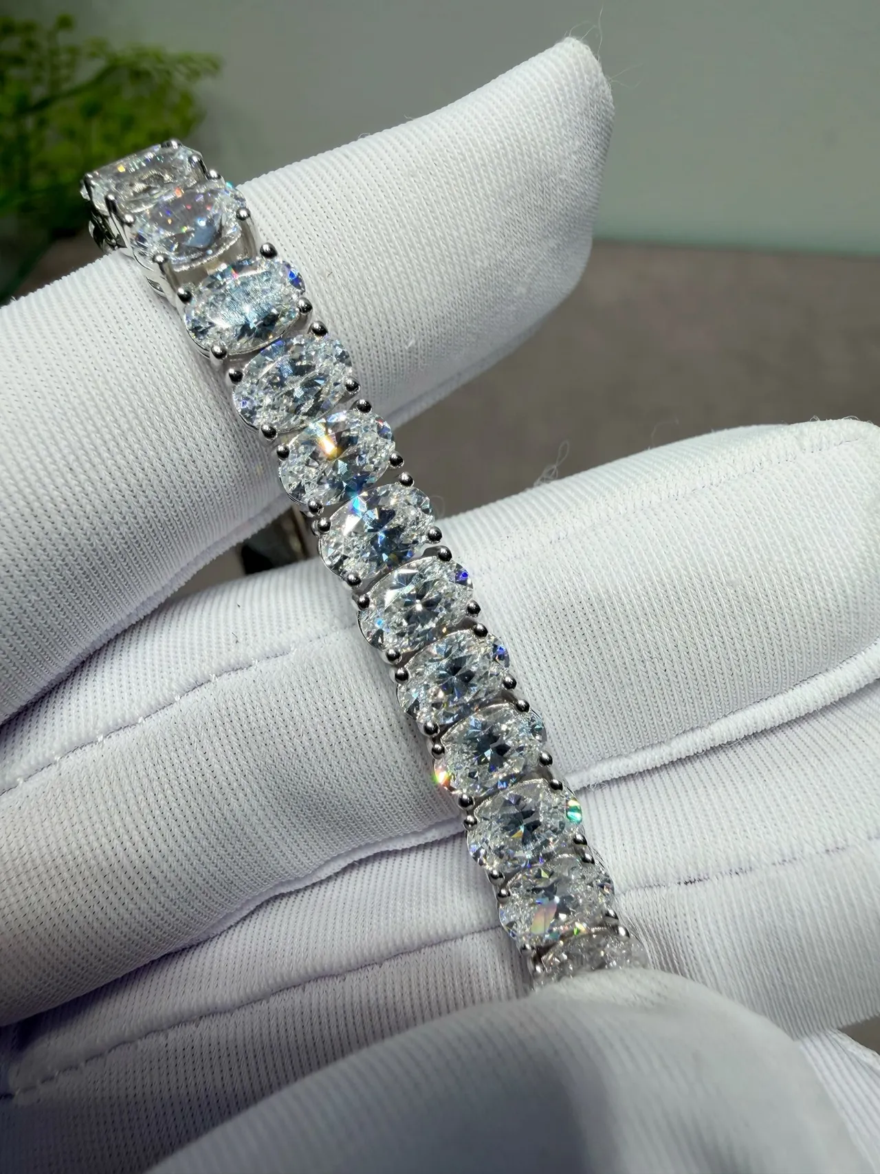 Silver Oval-Cut Stones Prong-Set Bracelet 4