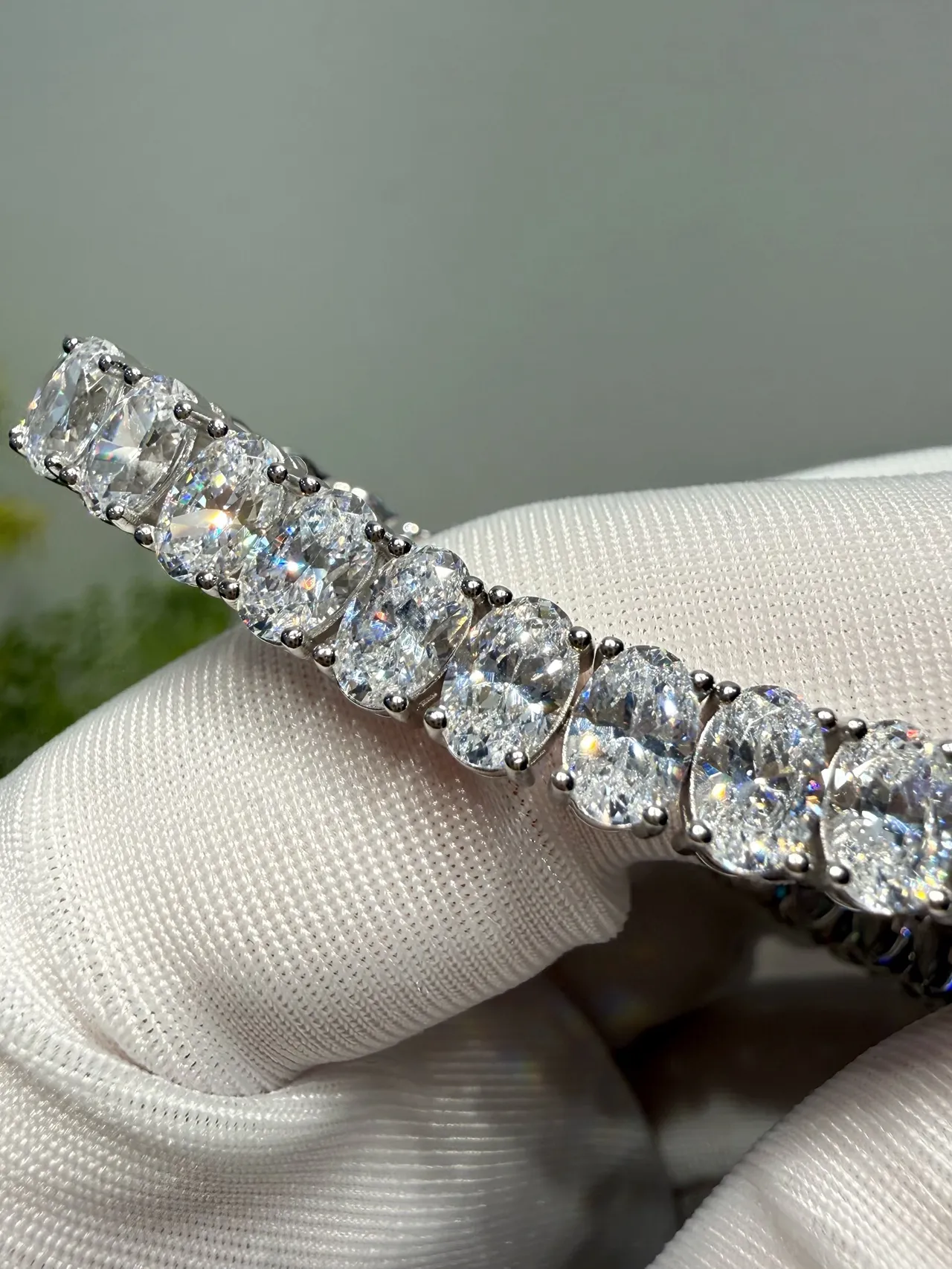 Silver Oval-Cut Stones Prong-Set Bracelet 7