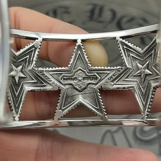 Silver-Toned Engraved Star Motif Open Cuff Bracelet 3