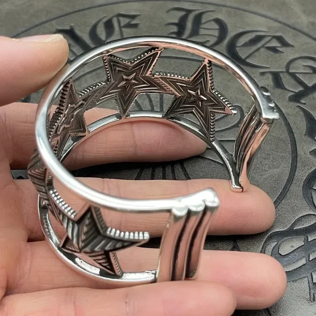 Silver-Toned Engraved Star Motif Open Cuff Bracelet 4