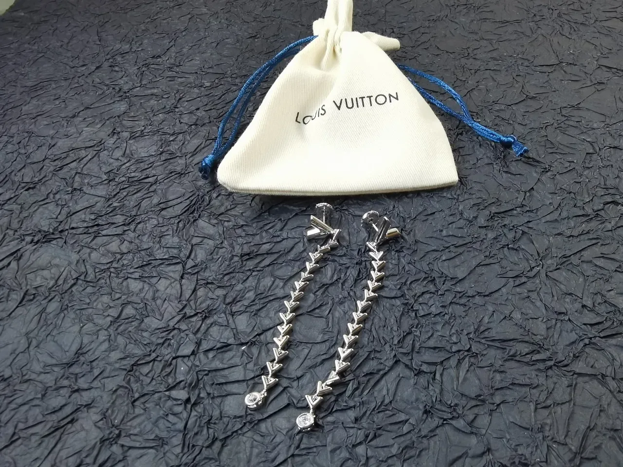 Silver Transparent V-Link Chain Bezel-Set Round Stone Earrings 6