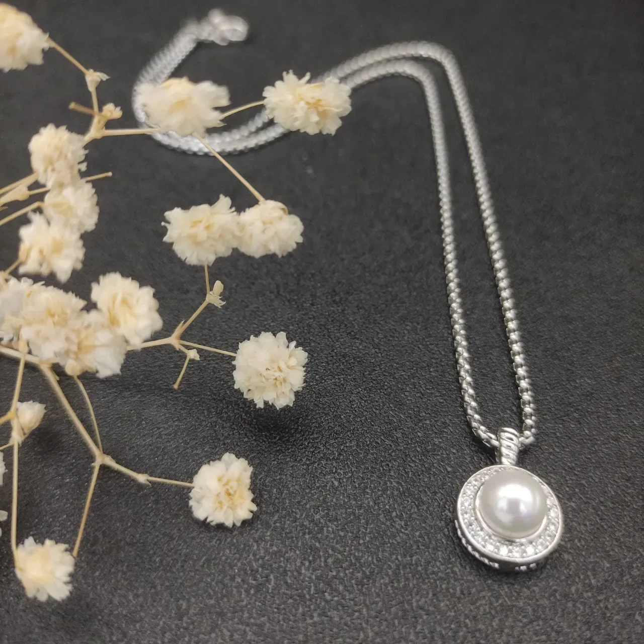 Silver White Chain Cultured Pearl Center Necklace 4