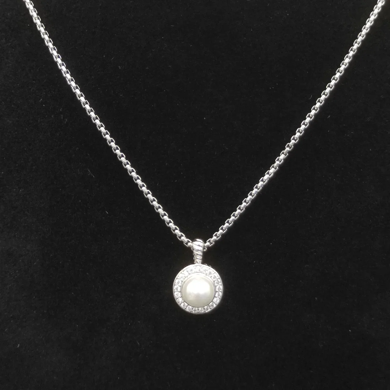Silver White Chain Cultured Pearl Center Necklace 7