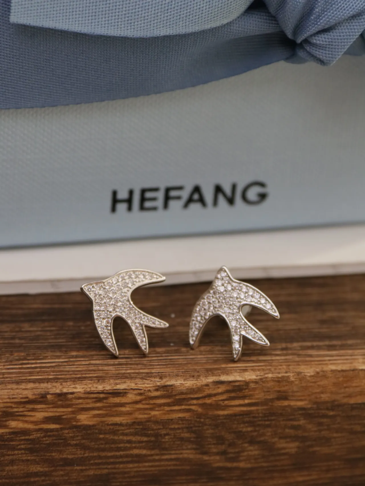 Swallow-Shaped Pavé Crystal Stud Earrings 2