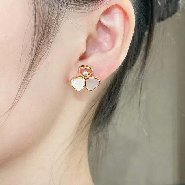 Clips d'oreilles Trois Cœurs Nacre et Doré 9