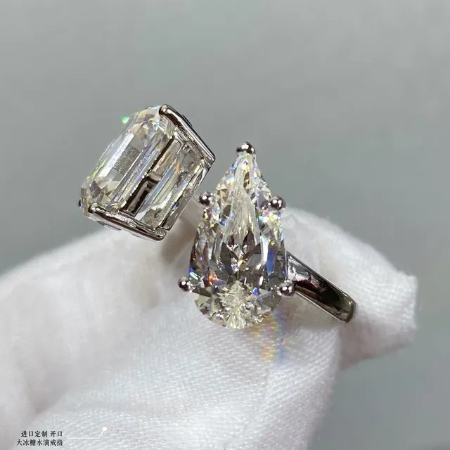 Transparent Silver Emerald-Cut Prong-Set Ring 7
