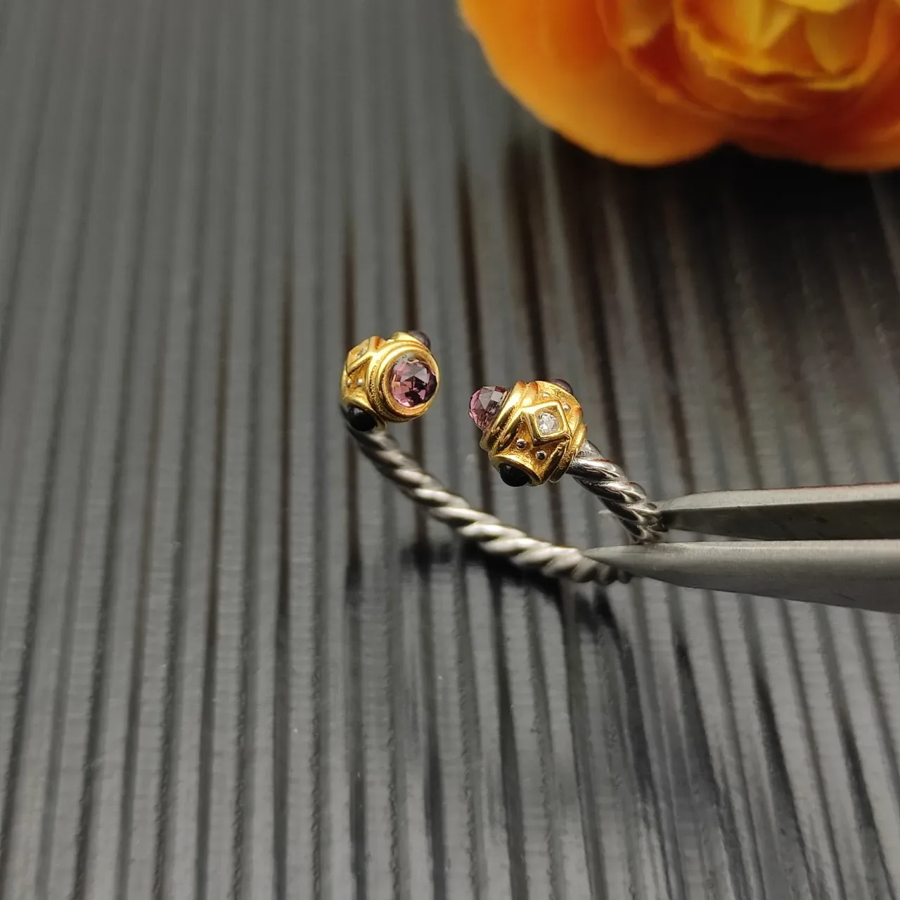 Twisted Rope Band Dual-Tone Gemstone Terminal Adjustable Ring 6