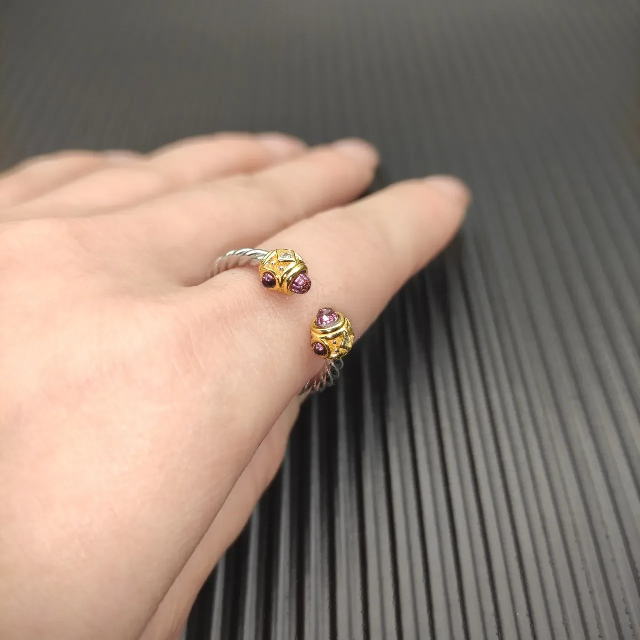 Twisted Rope Band Dual-Tone Gemstone Terminal Adjustable Ring 8