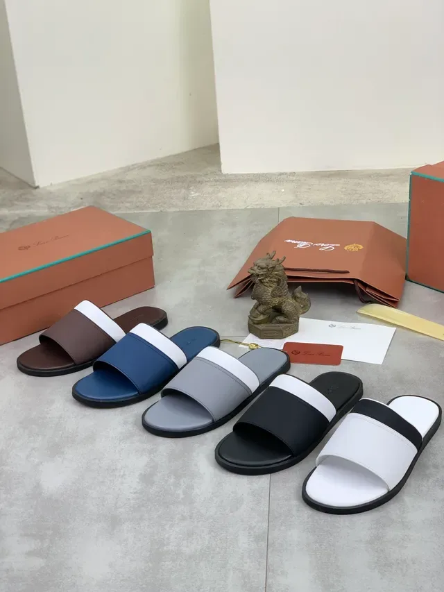 Two-Tone Colorblock Strap Slippers 1