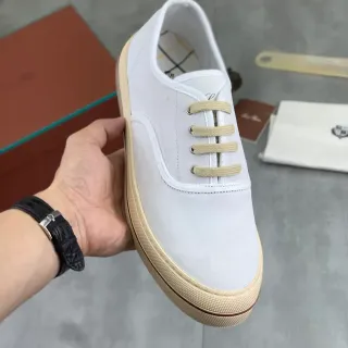 White Beige Low-Top Lace-Up Canvas Shoes