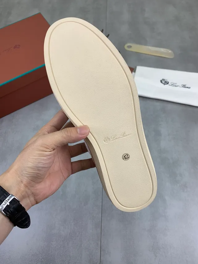 White Beige Low-Top Lace-Up Canvas Shoes 2