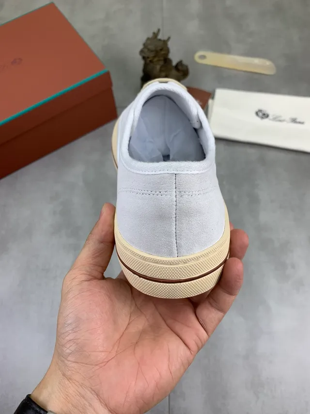 White Beige Low-Top Lace-Up Canvas Shoes 3