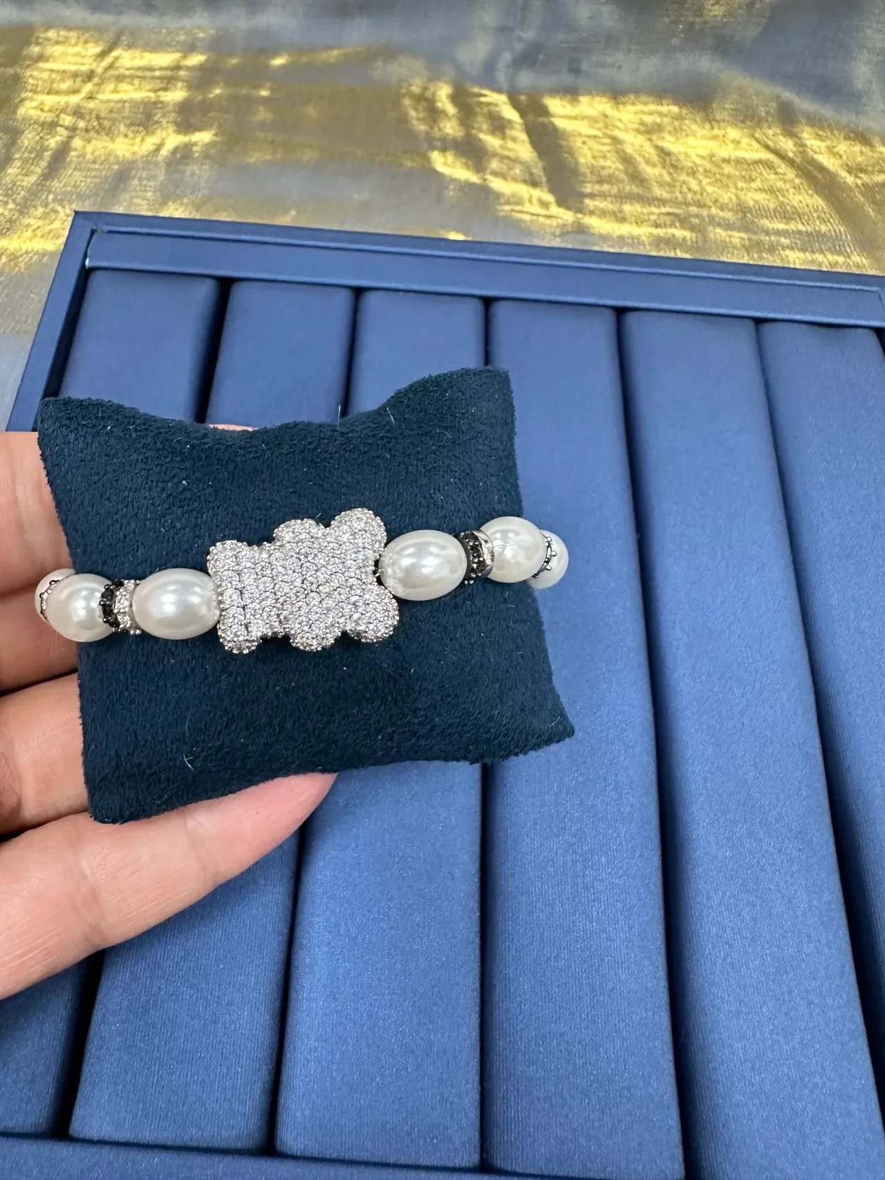 White Black Pearl-Beaded Crystal-Encrusted Charm Bracelet 8