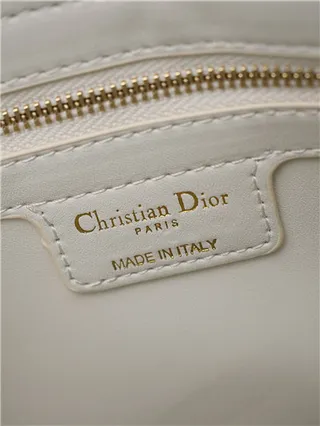 White Croc-Embossed Structured Top-Handle Boston Bag 21