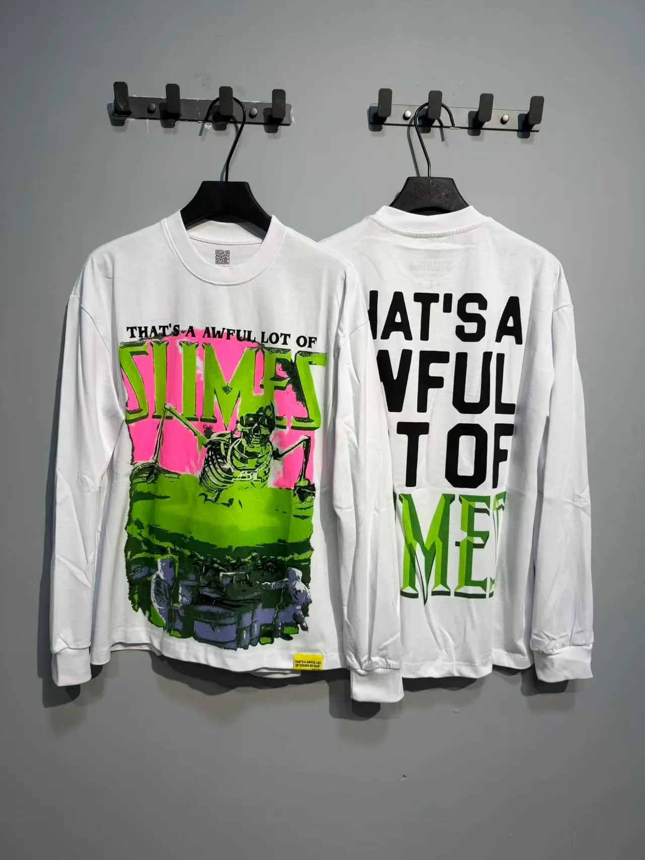 White Graphic-Print Long-Sleeve Crewneck Top 7