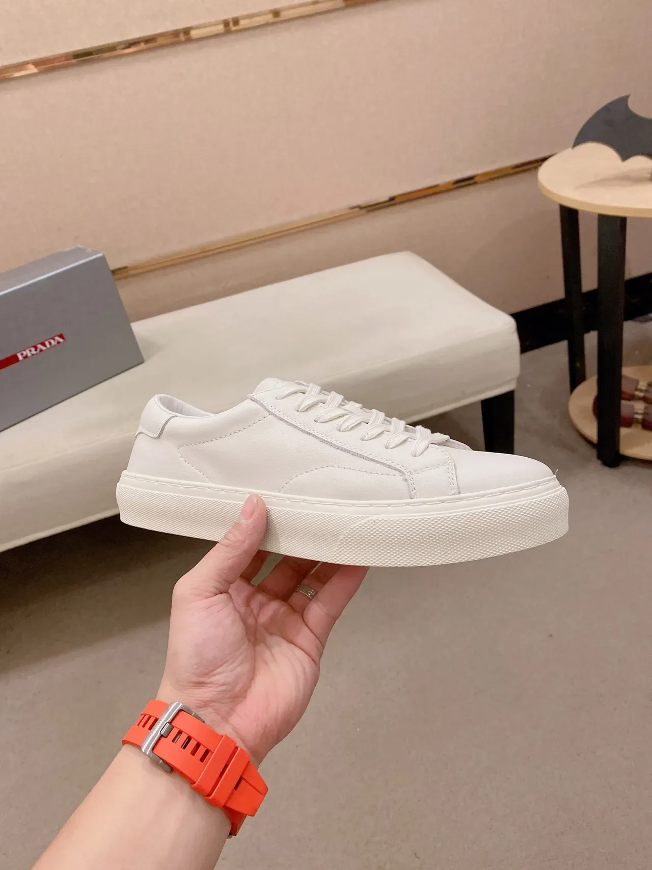 White Low-Top Lace-Up Casual Sneaker 5