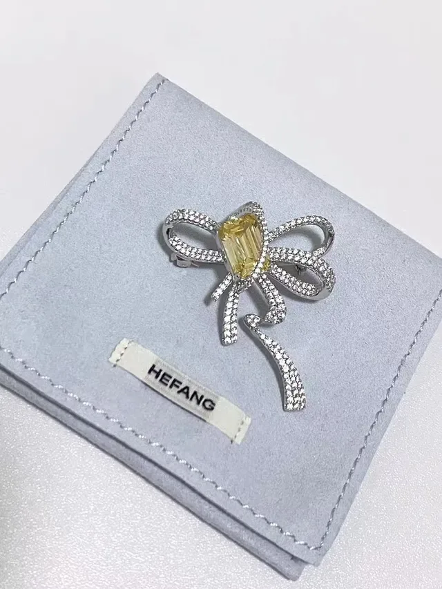 Yellow Gemstone Pavé Ribbon Brooch 6