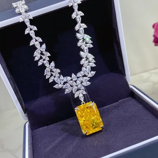Yellow Silver Floral Leaf Motif Chain Rectangular Emerald-Cut Pendant Necklace 5