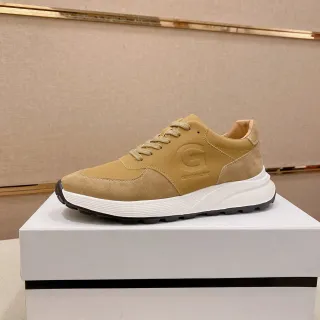 Givenchy City Sport حذاء رياضي كاجوال بني سويدي وجلد سميك