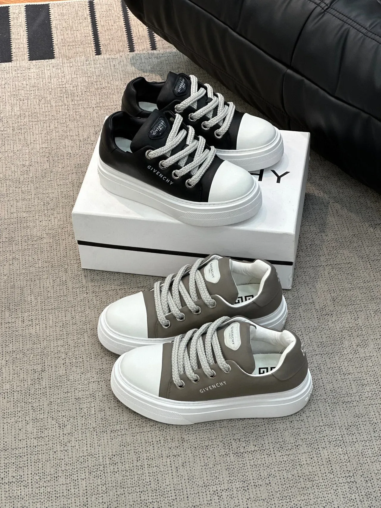 Givenchy City Sport Taupe et Blanc Lifestyle Sneakers 9
