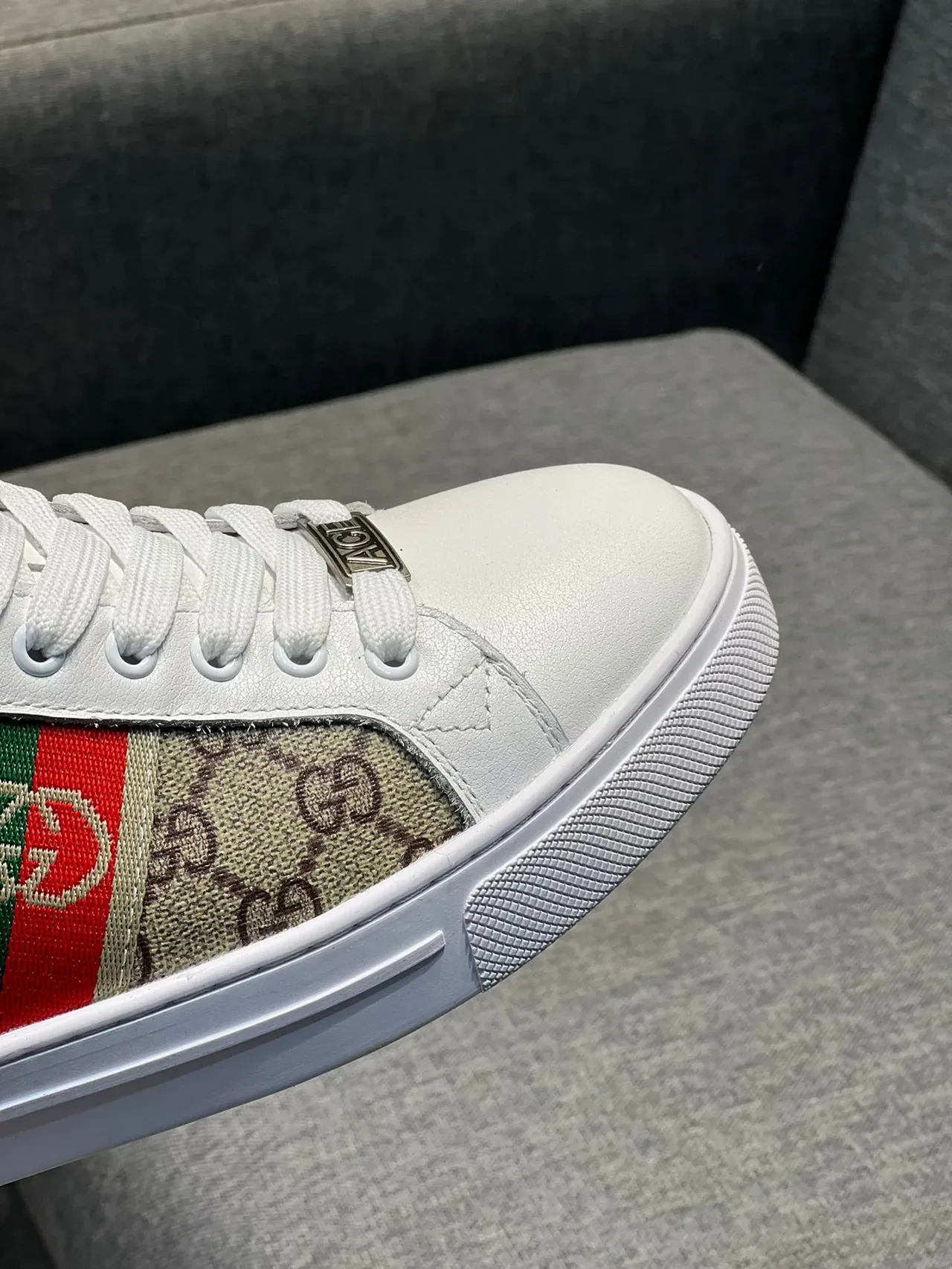 Gucci Ace GG Monogram Web Stripe tênis lifestyle 4