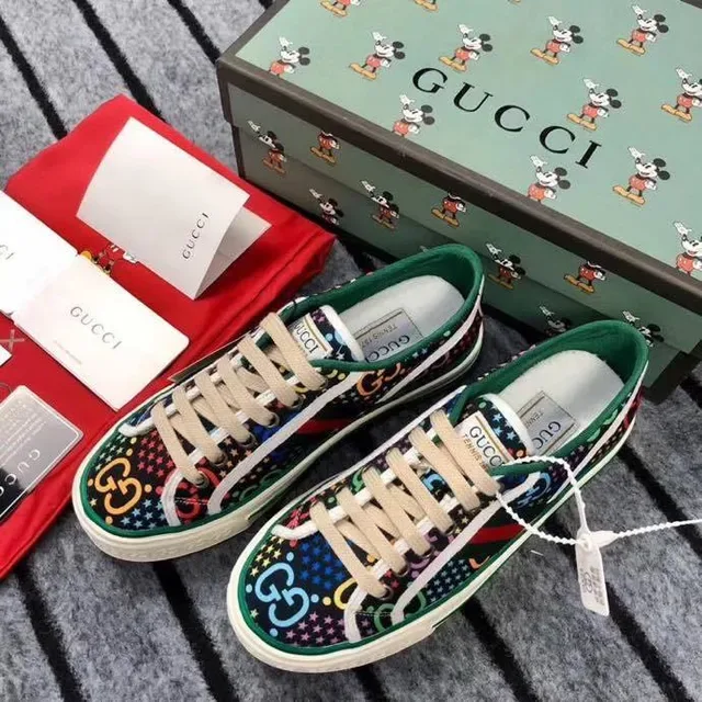 Gucci Ace Multicolor Pop-Art Print Lifestyle Sneakers 1