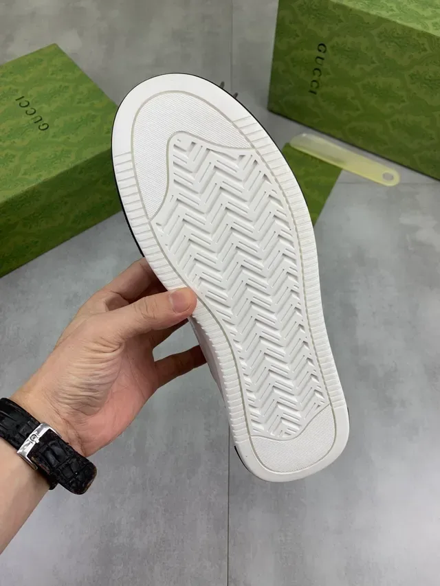Gucci Ace White Green Red Web Stripe Lifestyle Sneakers 2