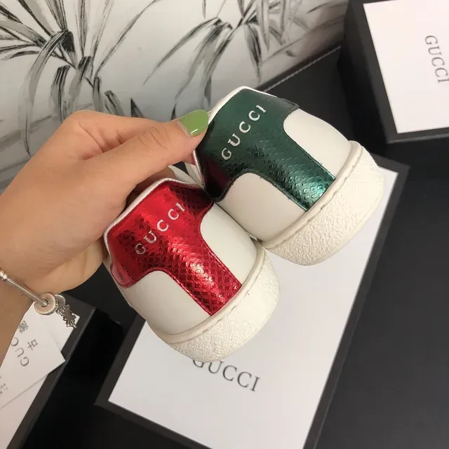 Gucci Ace White Red Green Web Stripe Bee Lifestyle Sneakers 3