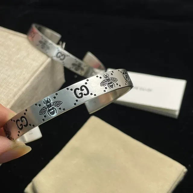 Gucci Bee GG Engraved Silver Rigid Bracelets 7