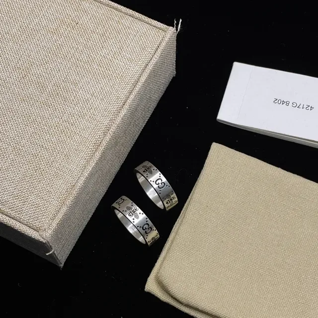 Gucci Bee Motif GG Monogram Ring Silver Black Engraved Ring 5