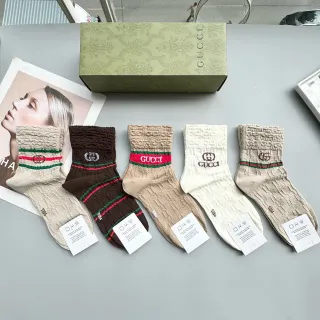 Gucci Beige Red Ribbed Knit Cuff Body Socks