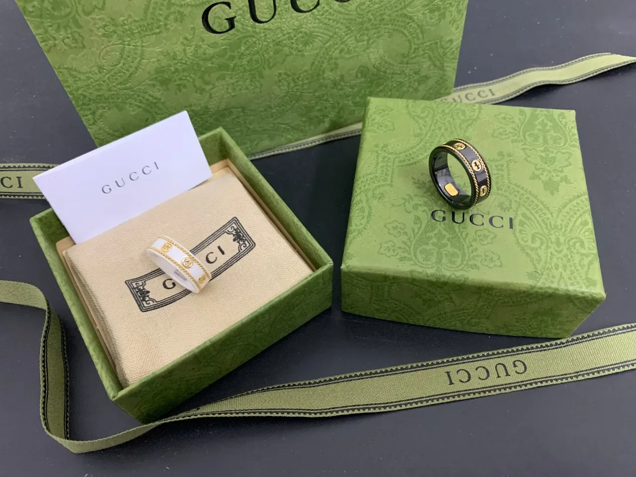 Gucci Black and Gold Interlocking G Motif Wide Band Ring 4