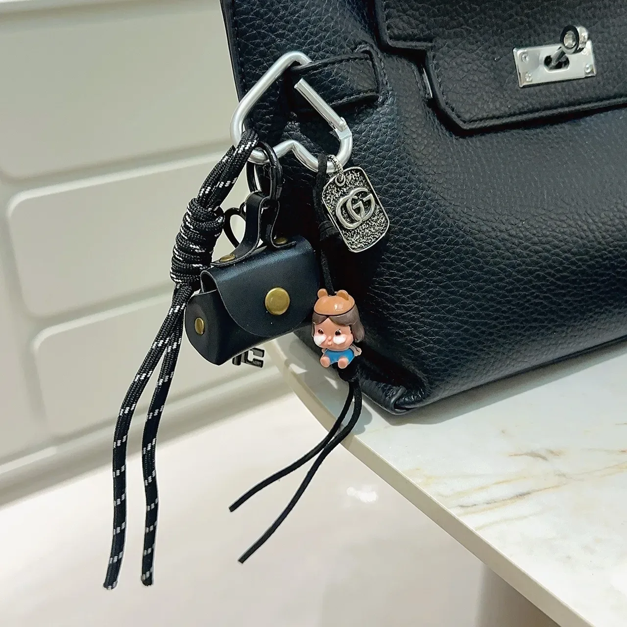 Gucci Black Gold Mini Leather Pouch Paracord Lanyard Camera Bag 5