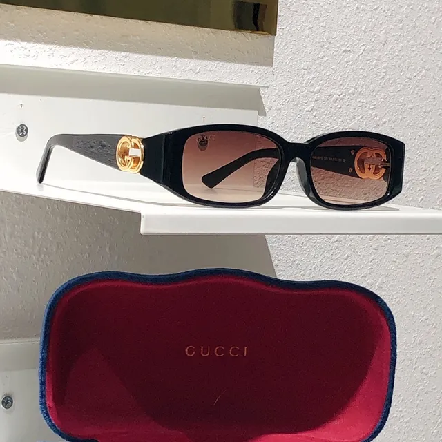 Gucci Black Gold Rectangular Frame Interlocking G Hardware Sunglasses 8